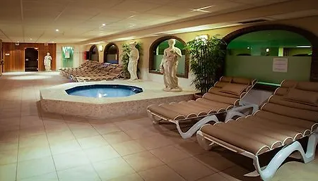Отель Zuiderduin 4*